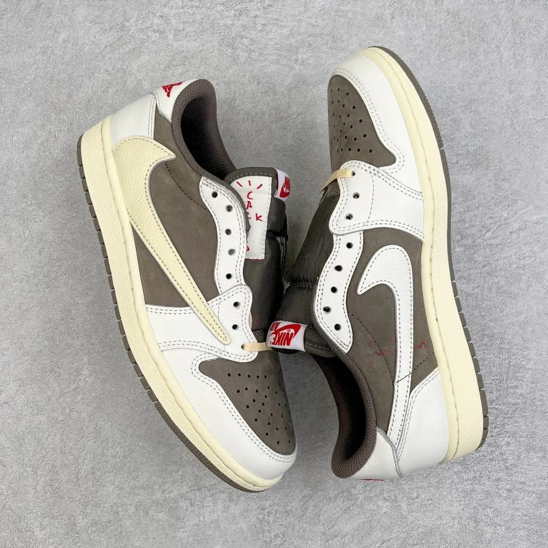Air Jordan 1 Low in Brown product thumbnail view 3