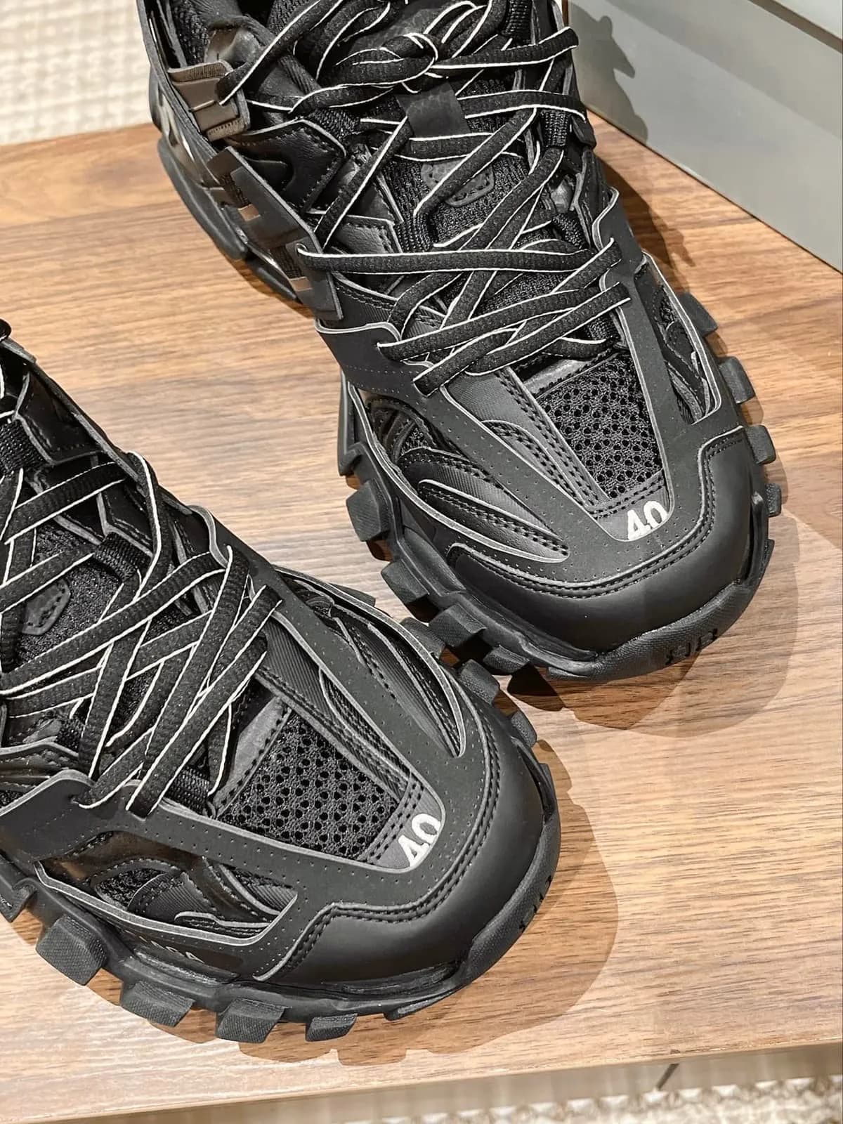 Balenciaga Runner Sneaker 3.5 in Black product thumbnail view 4