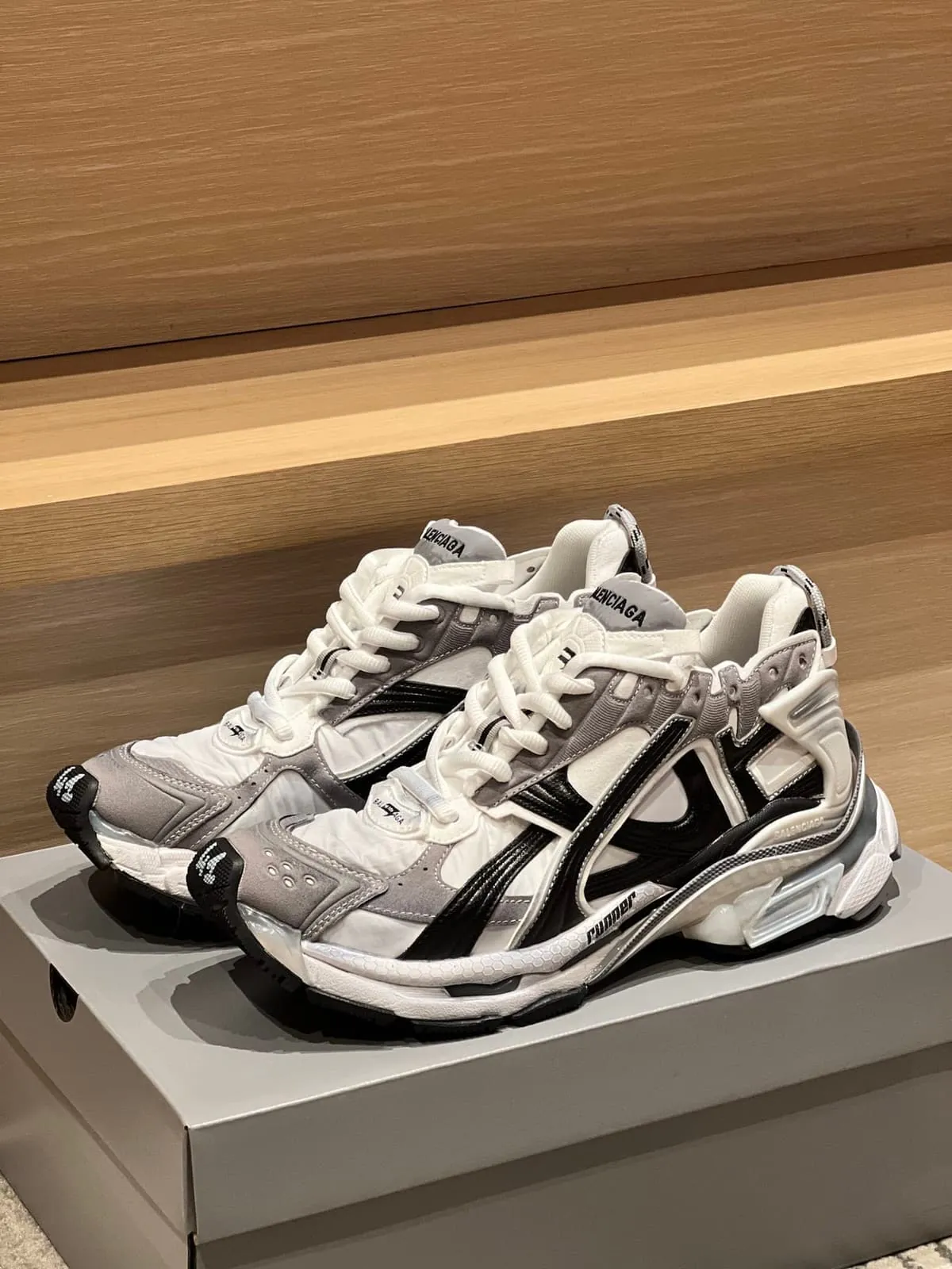 Balenciaga Runner Sneaker 7.0 in Black product thumbnail view 5