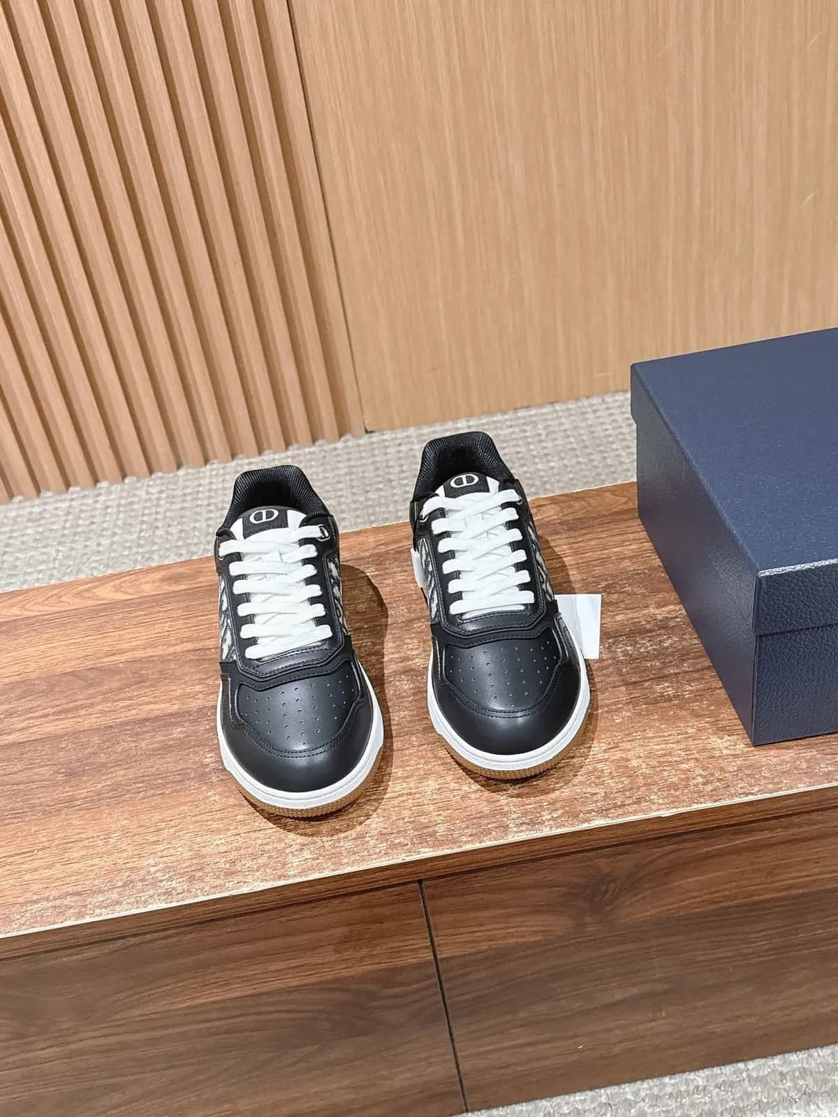 Dior Sneakers B27 in Black product thumbnail view 2