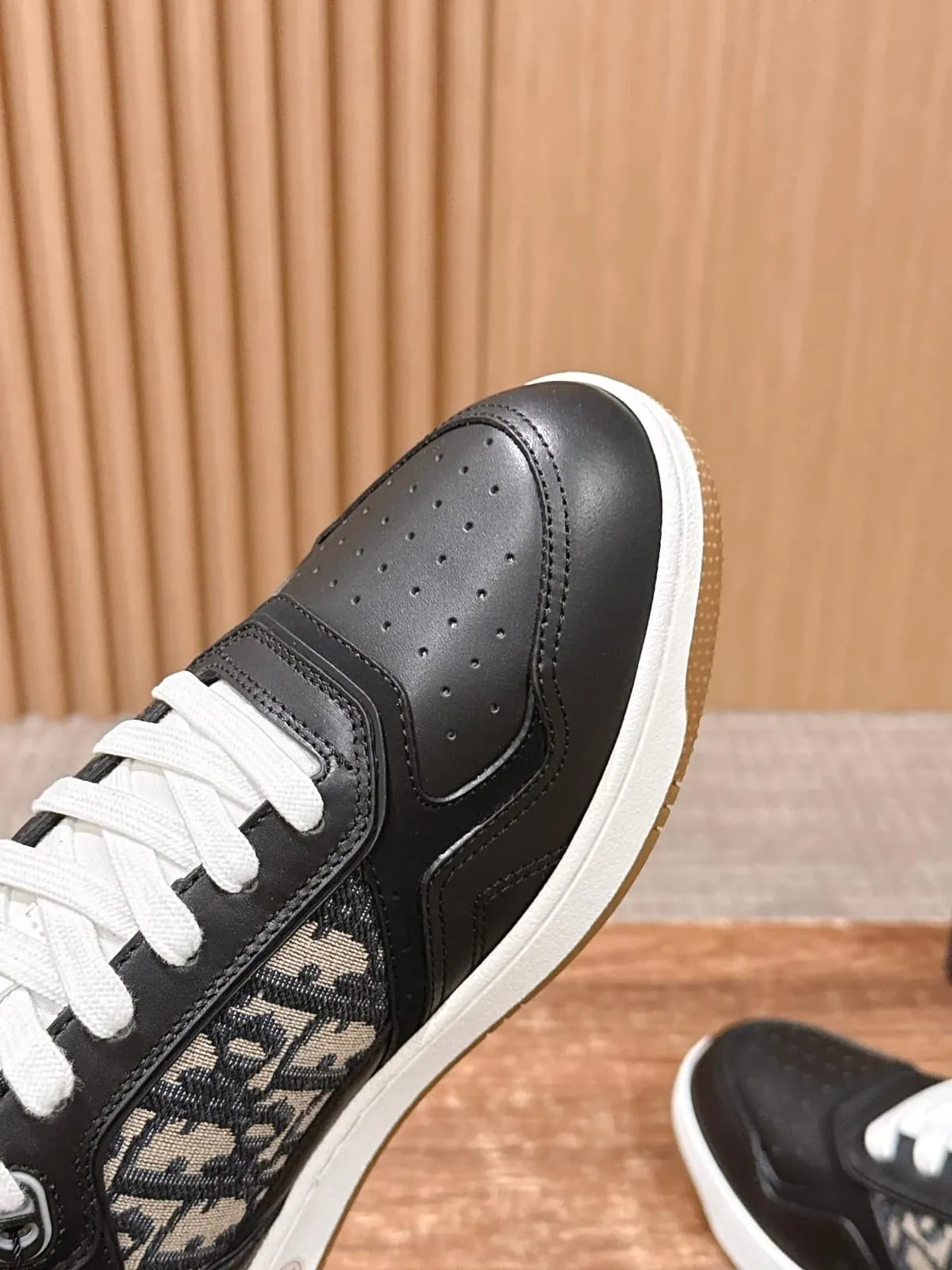 Dior Sneakers B27 in Black product thumbnail view 6