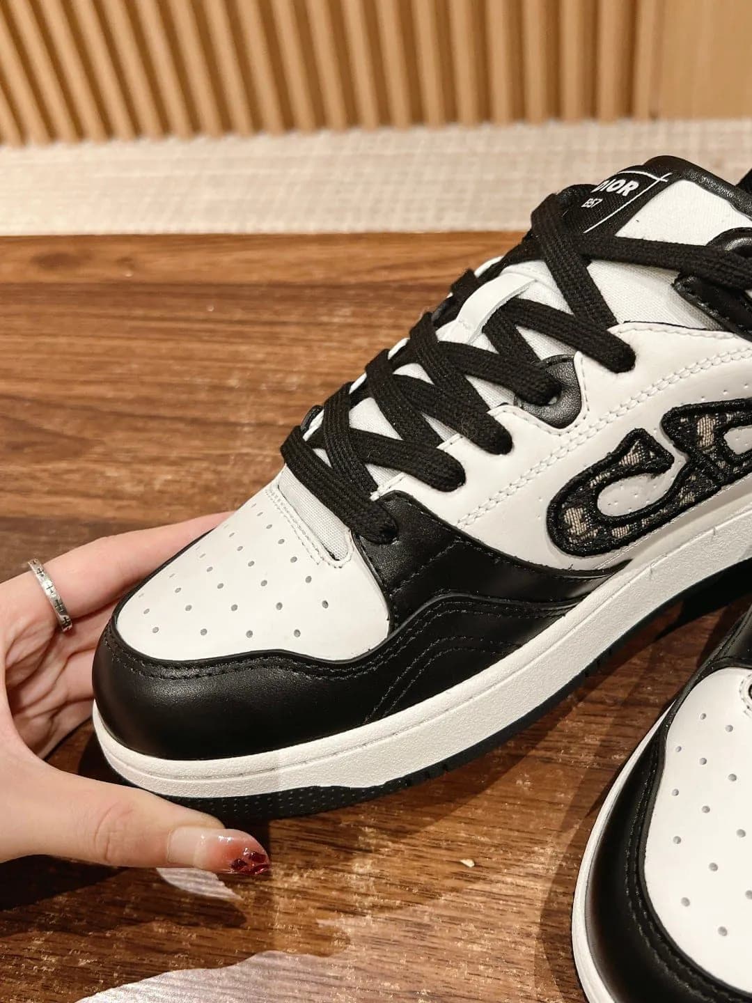 Dior Sneakers B57 in Black product thumbnail view 5