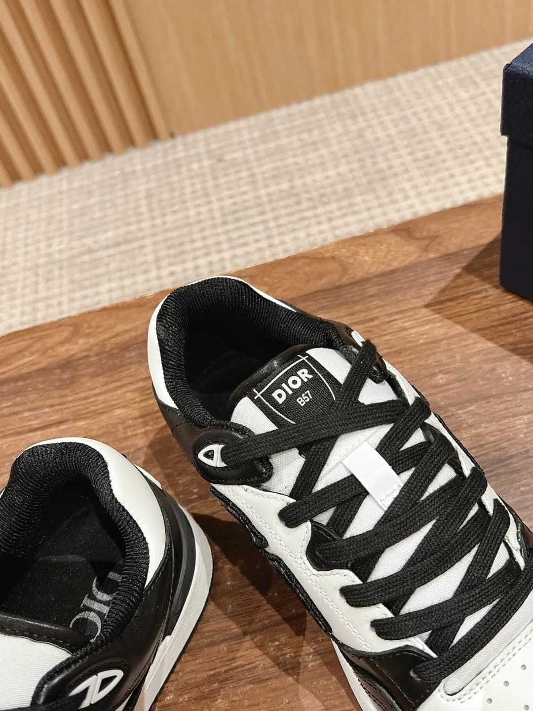 Dior Sneakers B57 in Black product thumbnail view 6